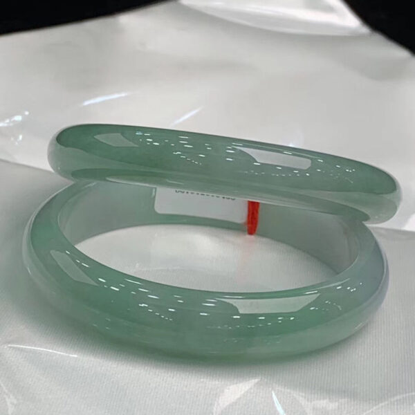 "Eternal Harmony – Natural Green Jade Bracelet" - Image 7