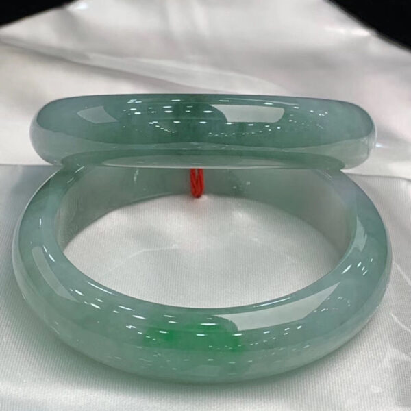 "Eternal Harmony – Natural Green Jade Bracelet" - Image 4
