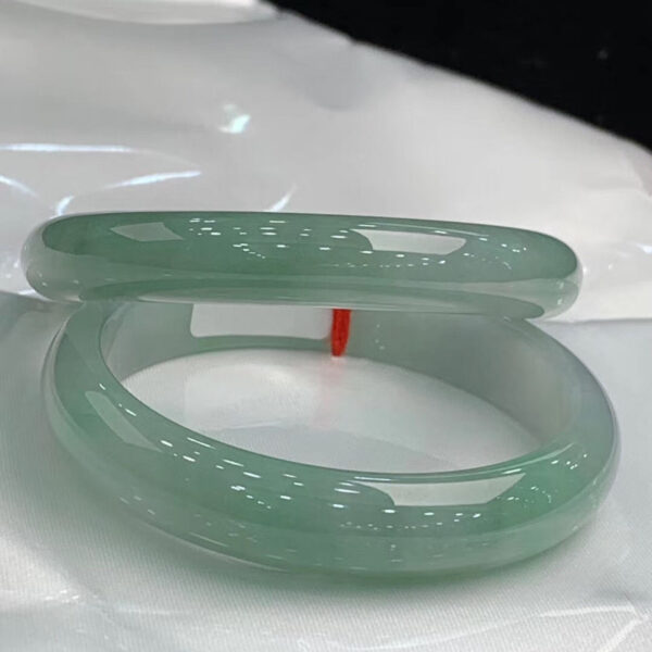 "Eternal Harmony – Natural Green Jade Bracelet" - Image 6